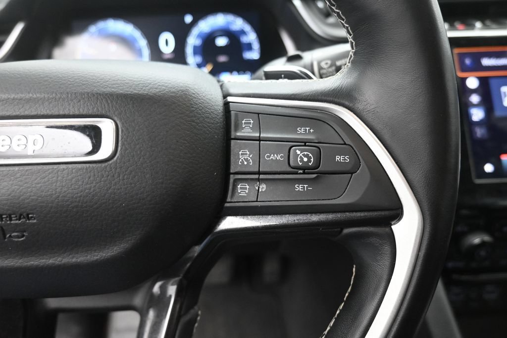 Used 2021 Jeep Grand Cherokee L Laredo AWD/4WD image 27