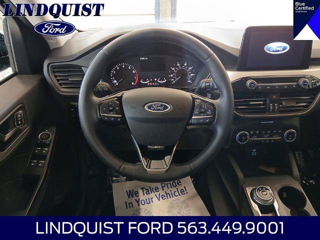 Certified 2022 Ford Escape SE w/ SE Sport Appearance Package AWD/4WD image 13