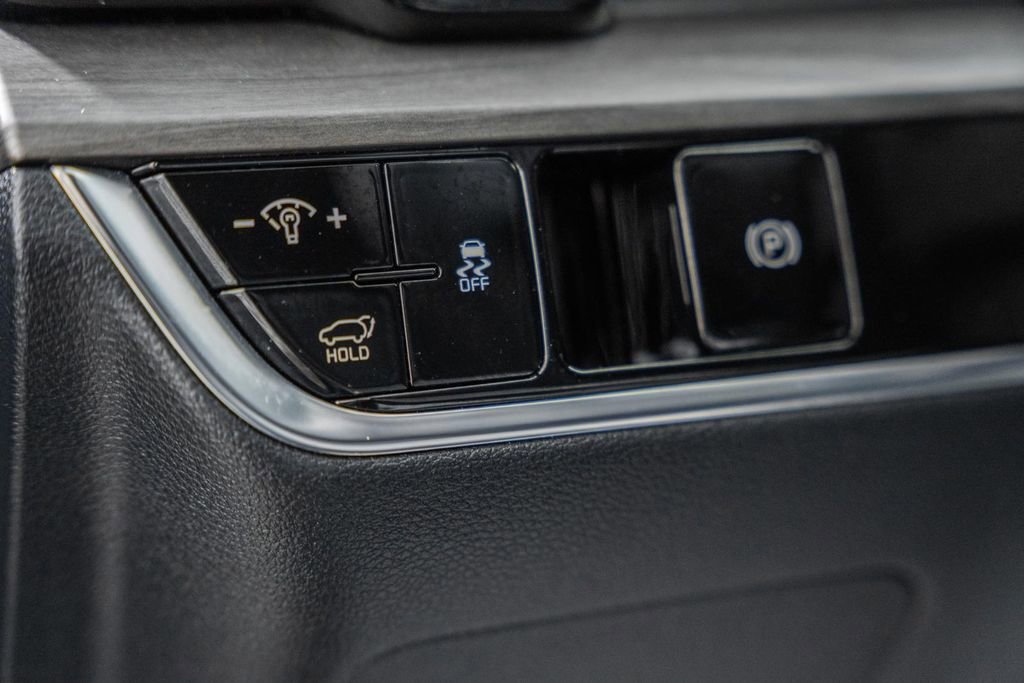 Used 2023 Kia Sportage X-Line w/ X-Line Premium Package image 41