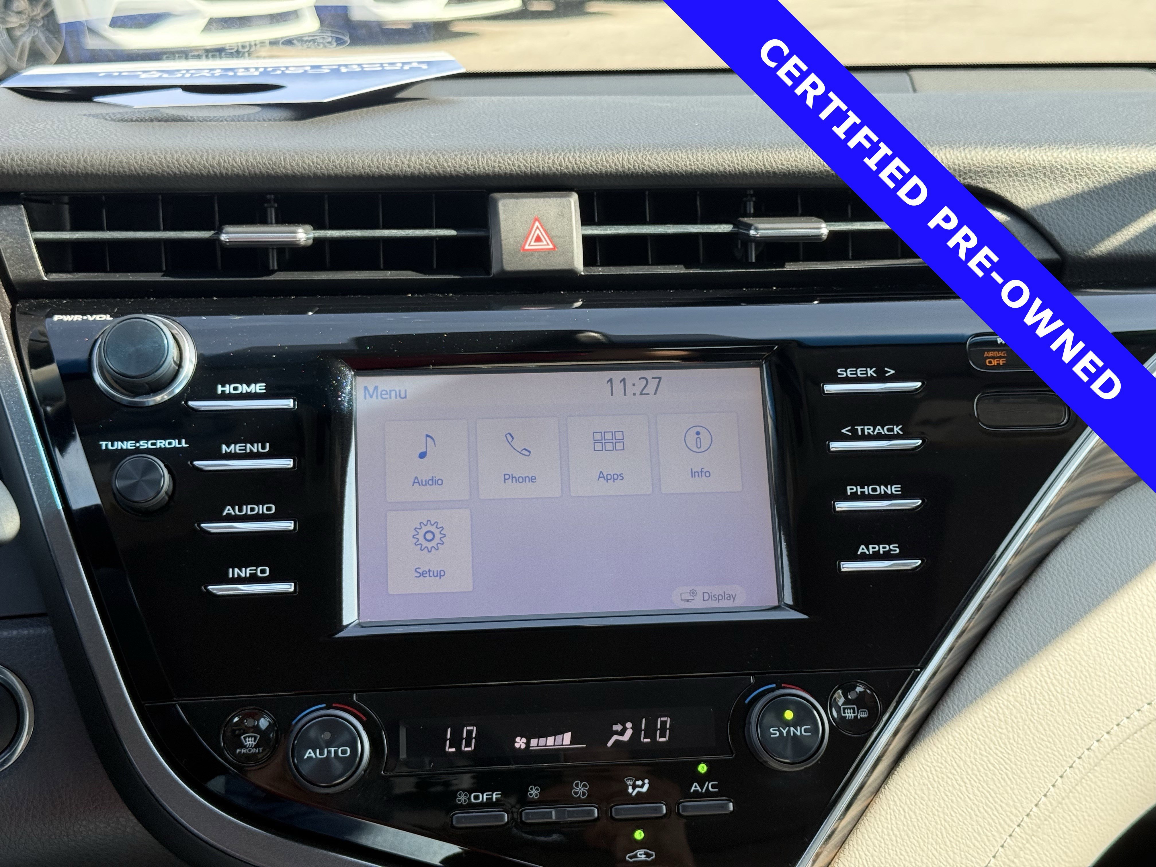 Used 2018 Toyota Camry XLE image 27