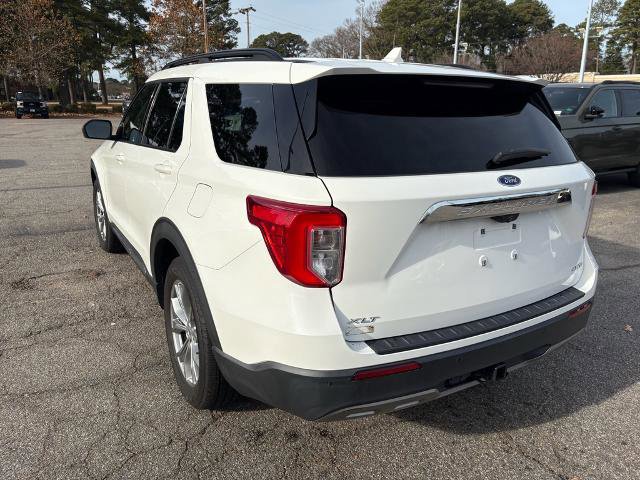 Certified 2021 Ford Explorer XLT w/ Equipment Group 202A image 3