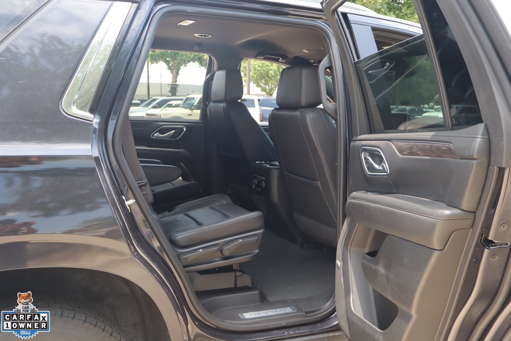 Used 2024 Chevrolet Tahoe LT AWD/4WD image 30