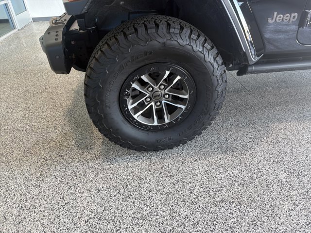 Used 2024 Jeep Wrangler Unlimited Rubicon 392 image 2