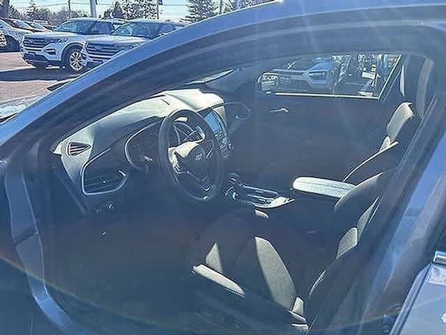 Used 2024 Chevrolet Malibu LT image 23