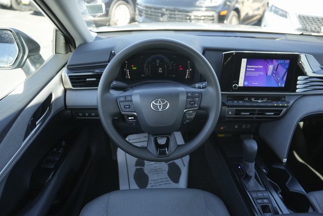 Used 2025 Toyota Camry LE image 21