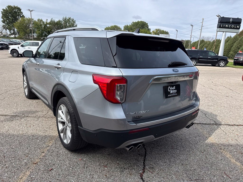 Certified 2022 Ford Explorer Platinum w/ Equipment Group 601A AWD/4WD image 5