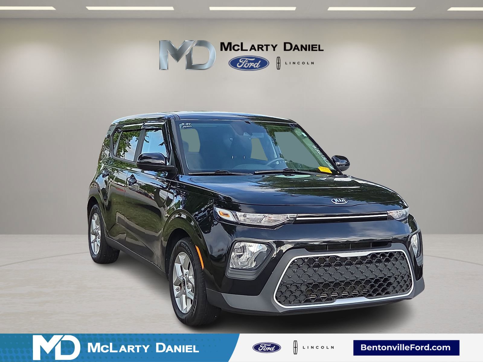 Used 2021 Kia Soul S FWD image 1