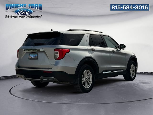 Certified 2022 Ford Explorer XLT w/ Equipment Group 202A AWD/4WD image 5