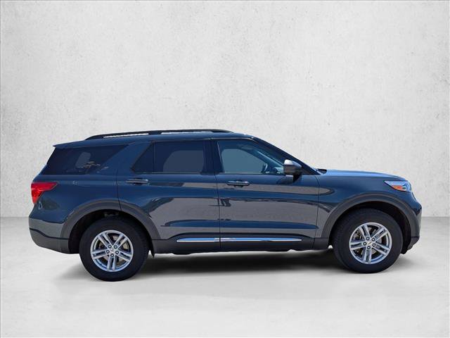 Certified 2023 Ford Explorer XLT w/ Equipment Group 202A AWD/4WD image 4