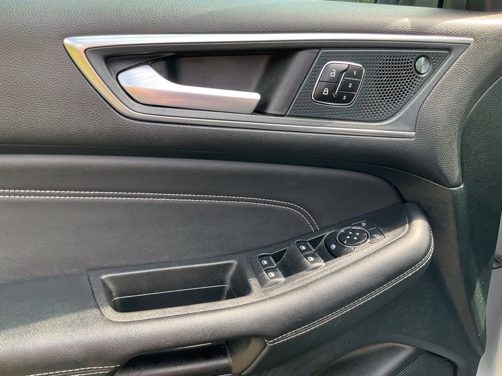 Certified 2024 Ford Edge Titanium AWD/4WD image 16