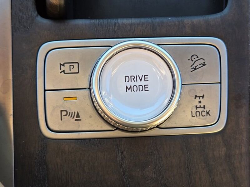 Used 2021 Genesis GV80 2.5T w/ Prestige Package 04 image 32