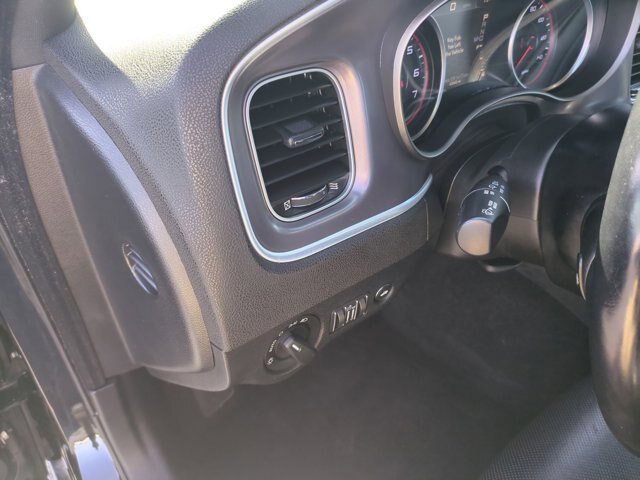 Used 2021 Dodge Charger SXT w/ Leather Interior Group RWD image 17