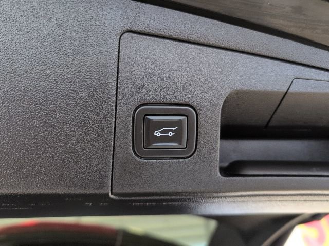 Certified 2023 Cadillac XT5 Sportv w/ Technology Package image 41