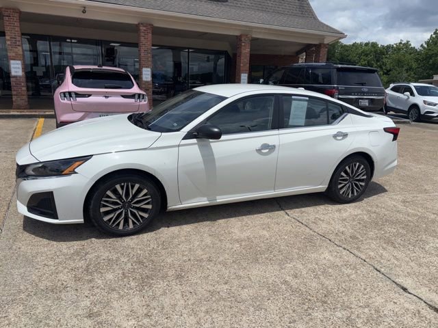 Used 2025 Nissan Altima 2.5 SV