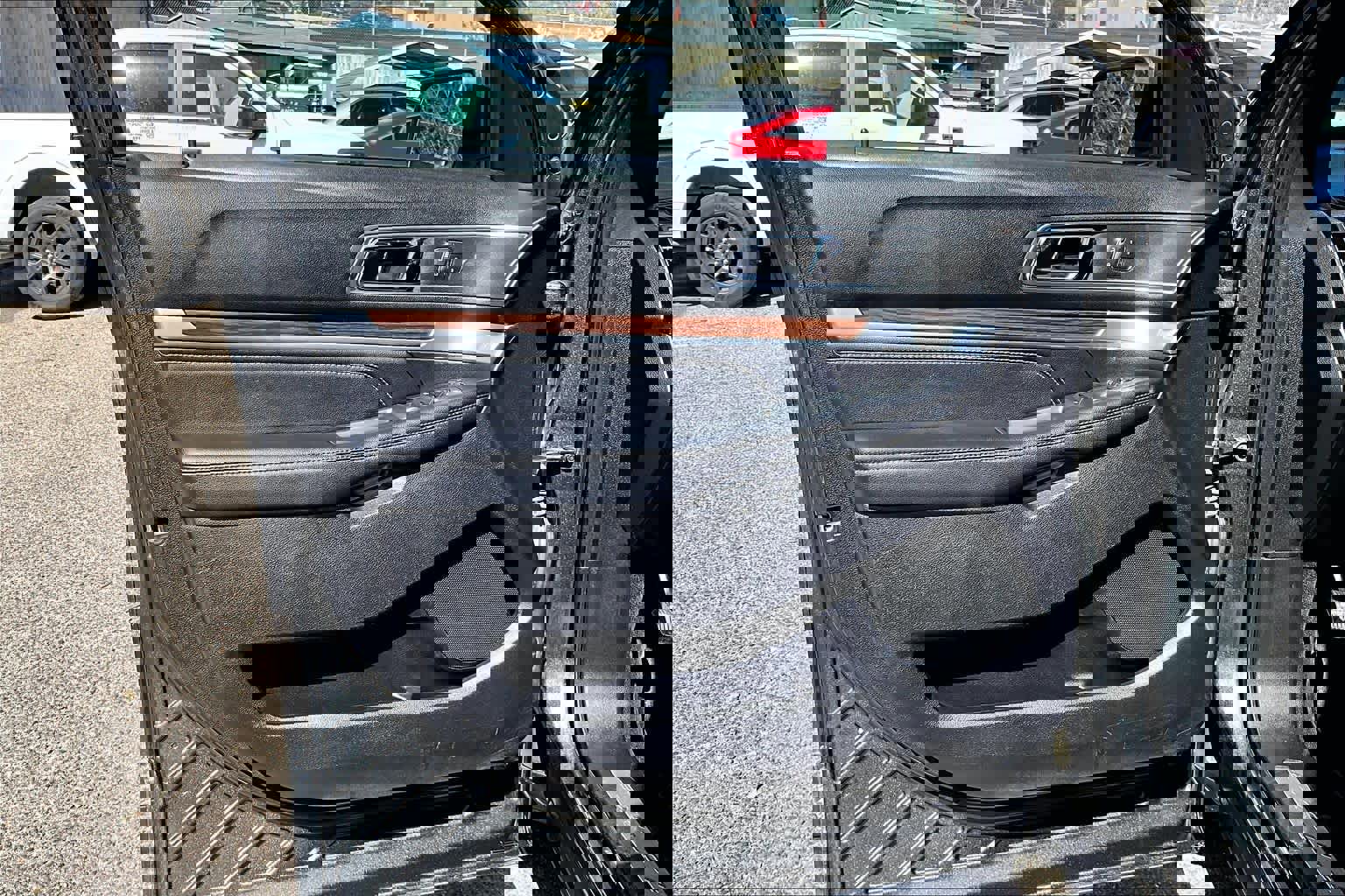 Certified 2019 Ford Explorer Limited w/ Class III Trailer Tow Package image 23