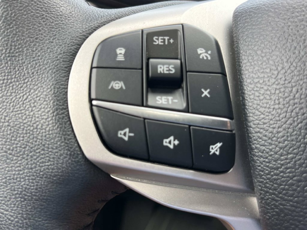 Certified 2024 Ford Explorer XLT w/ Equipment Group 202A AWD/4WD image 38