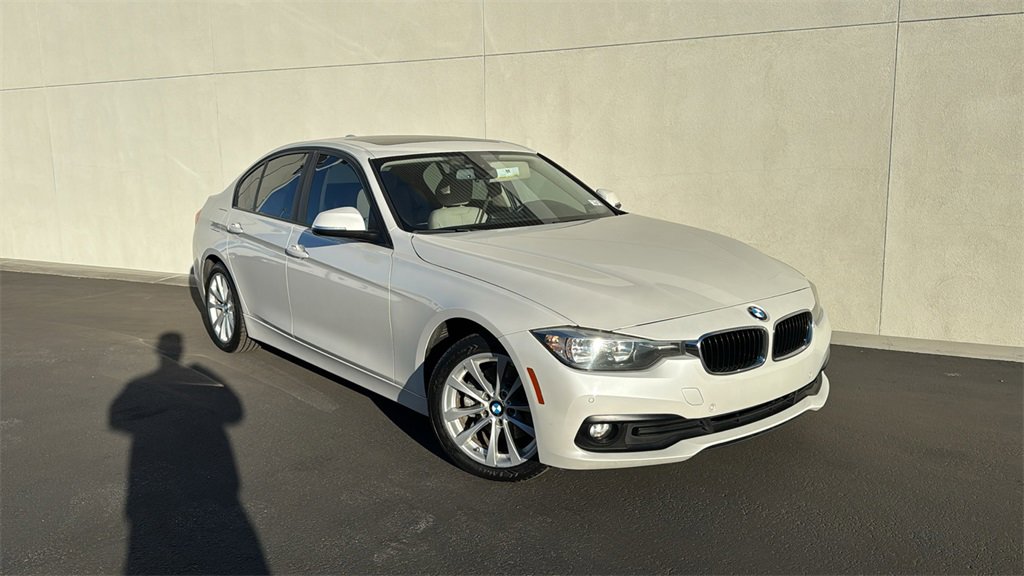 Used 2017 BMW 320i Sedan image 1