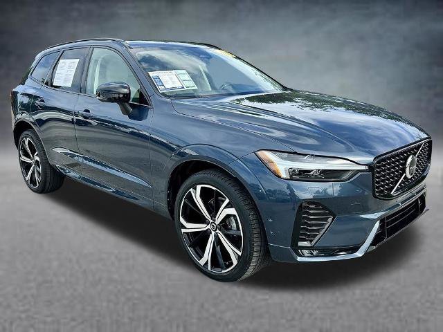 Used 2023 Volvo XC60 B5 Ultimate w/ Climate Package AWD/4WD image 3