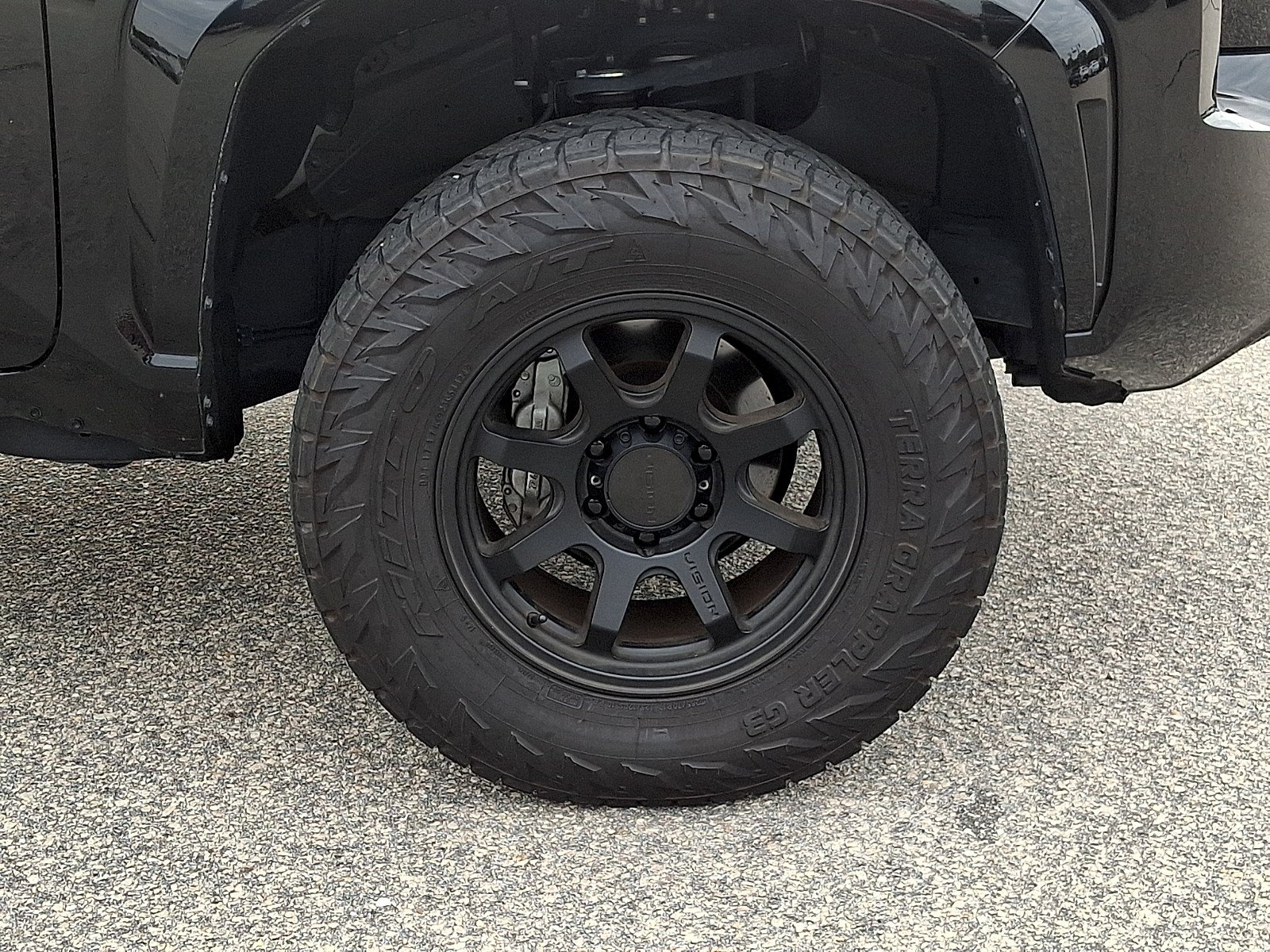 Used 2025 Toyota Tacoma SR5 RWD image 8