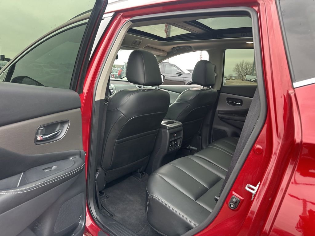 Used 2024 Nissan Murano SV image 18