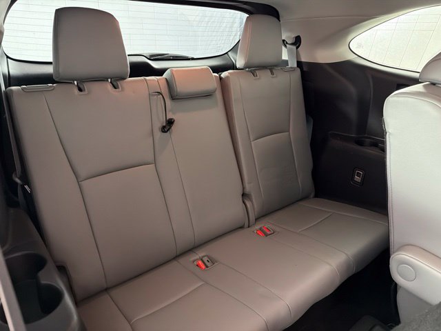 Used 2021 Toyota Highlander XLE FWD image 35