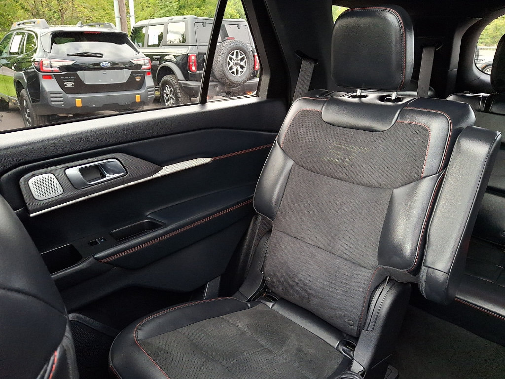Certified 2025 Ford Explorer ST w/ Sun And Sound Package AWD/4WD image 18