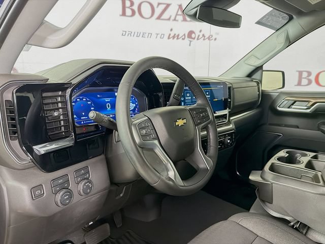 Used 2023 Chevrolet Silverado 1500 LT AWD/4WD image 11