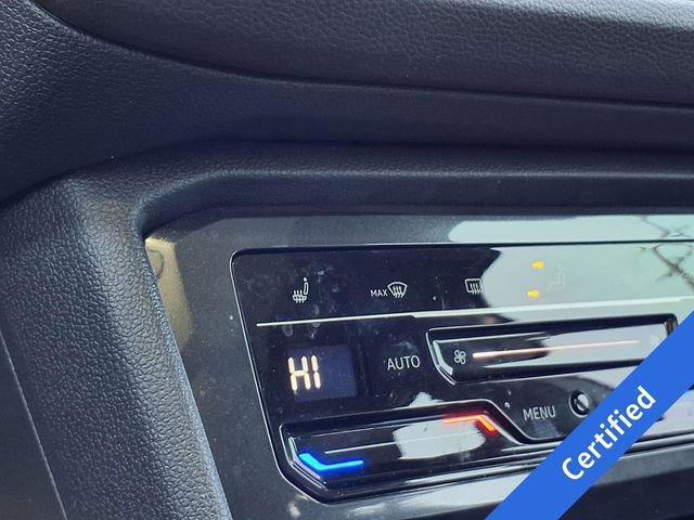 Used 2024 Volkswagen Tiguan SE R-Line AWD/4WD image 9