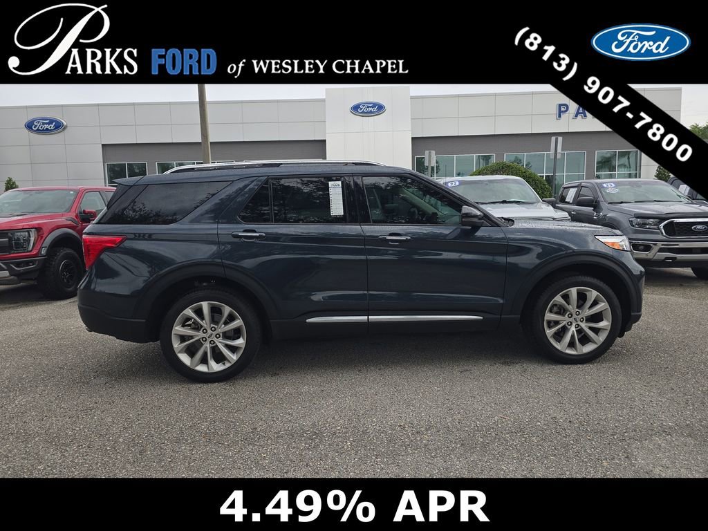 Certified 2024 Ford Explorer Platinum w/ Technology Package AWD/4WD image 3