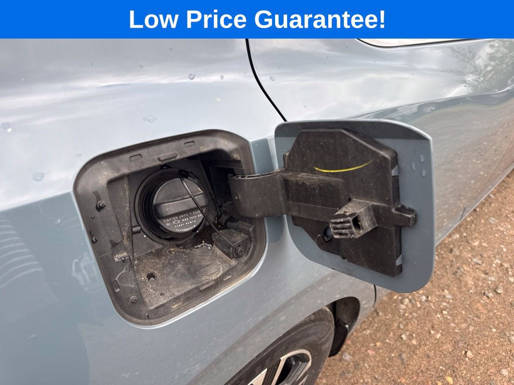 Used 2024 Nissan Sentra SV FWD image 15