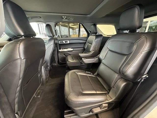 Certified 2023 Ford Explorer XLT w/ Equipment Group 202A AWD/4WD image 21
