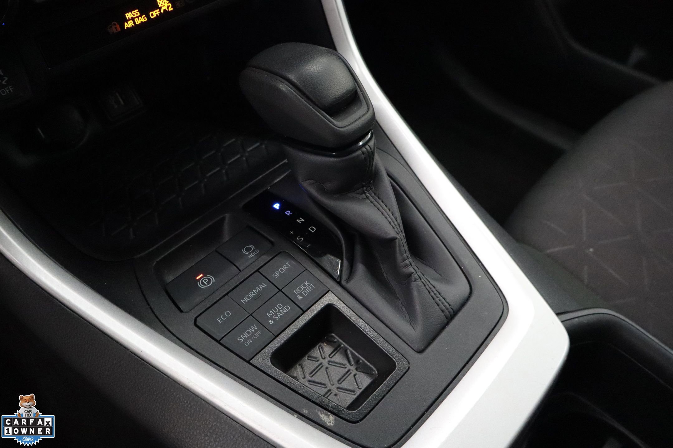 Used 2024 Toyota RAV4 XLE AWD/4WD image 17