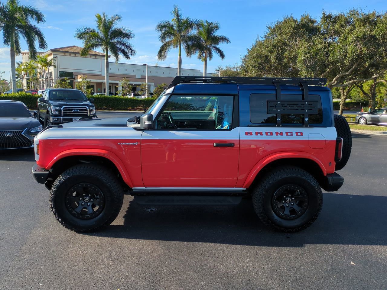 Certified 2025 Ford Bronco Stroppe Edition image 2