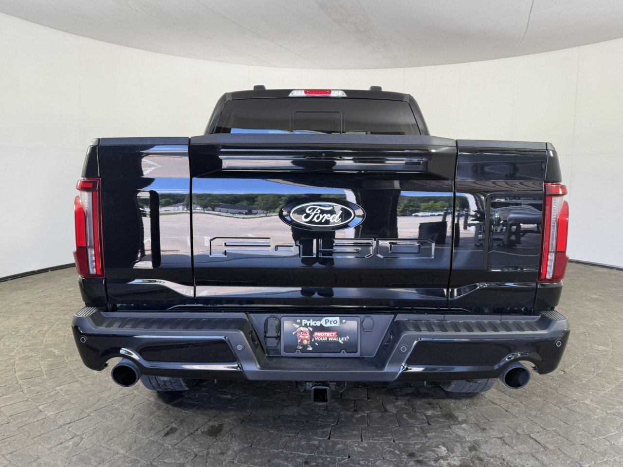 Certified 2025 Ford F150 Lariat w/ Equipment Group 502A High AWD/4WD image 7