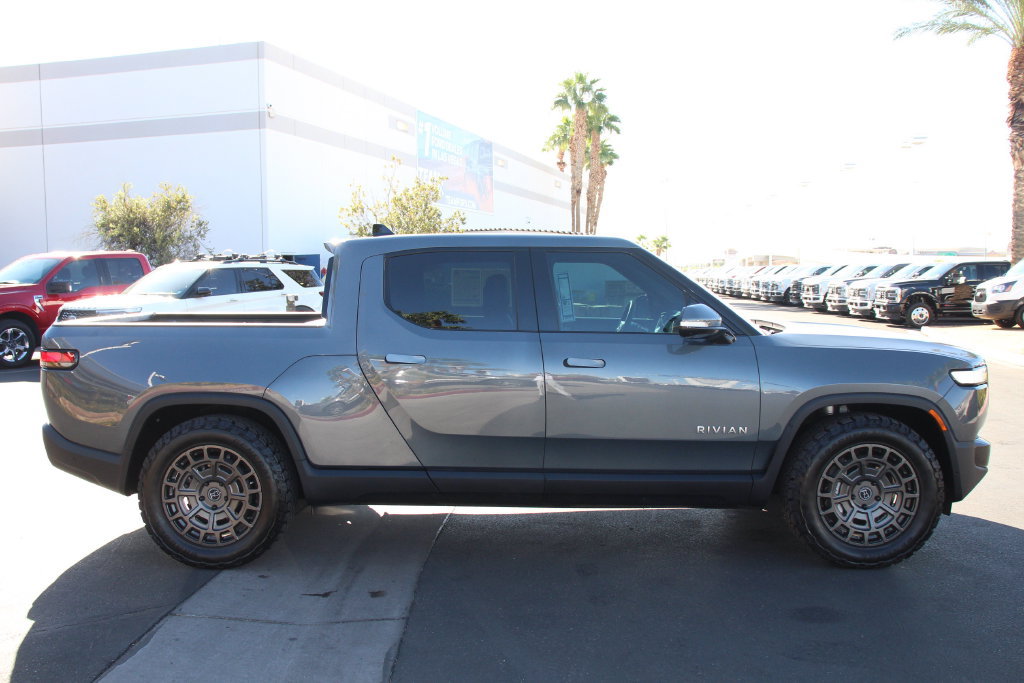Used 2024 Rivian R1T Adventure Dual AWD/4WD image 9