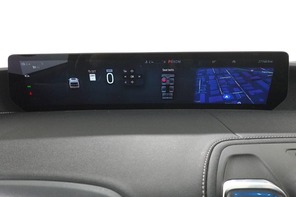 Certified 2025 Ford Expedition Platinum image 16