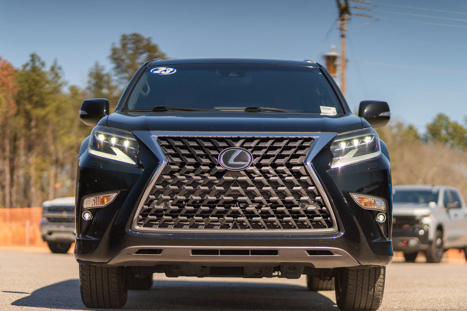 Used 2023 Lexus GX 460 Premium w/ Premium Package AWD/4WD image 2