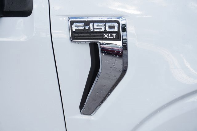 Certified 2022 Ford F150 XLT w/ Equipment Group 302A High image 35