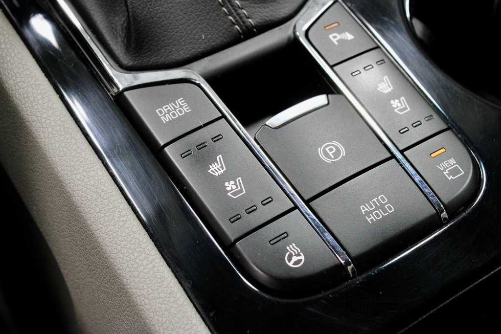 Used 2021 Kia Sedona SX image 12