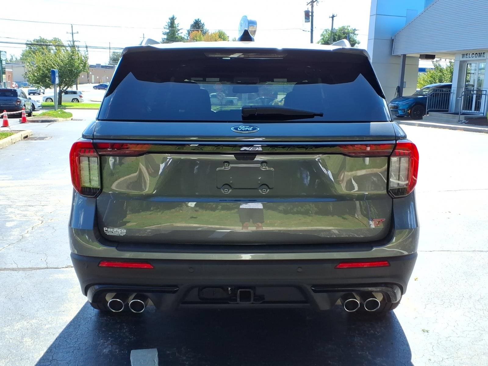 Certified 2025 Ford Explorer ST w/ Sun And Sound Package AWD/4WD image 5