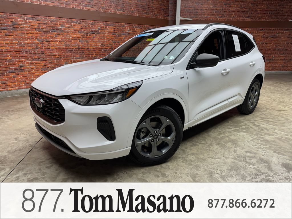 Certified 2023 Ford Escape ST-Line w/ Tech Pack #1 AWD/4WD image 1