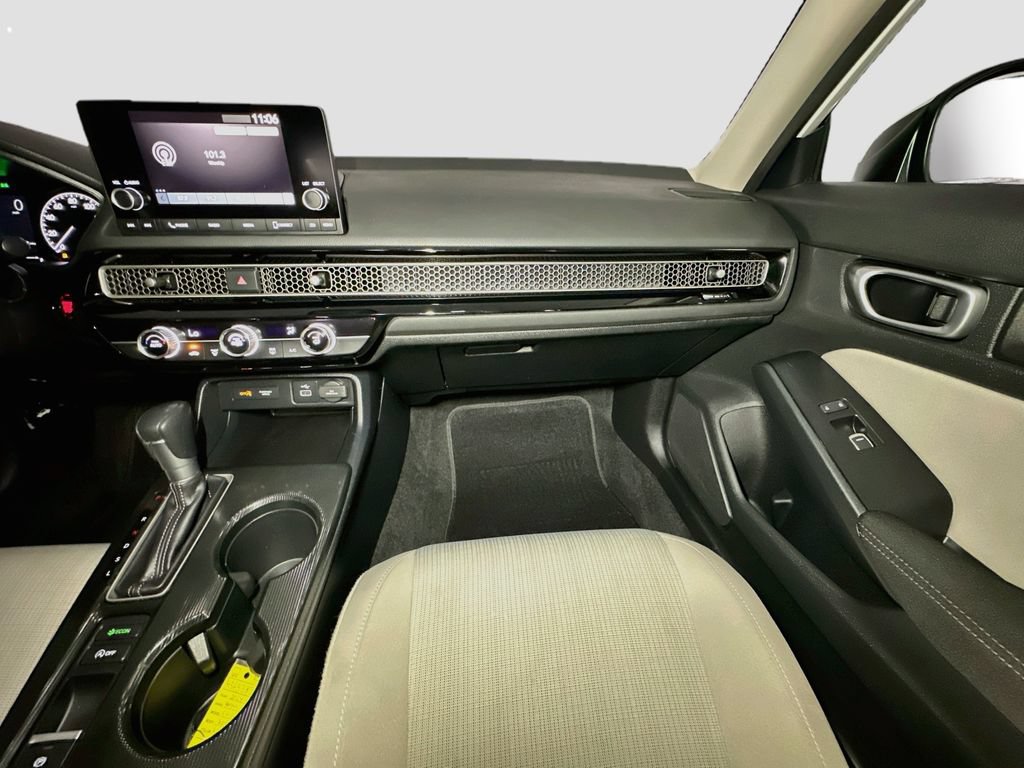 Used 2024 Honda Civic LX image 32