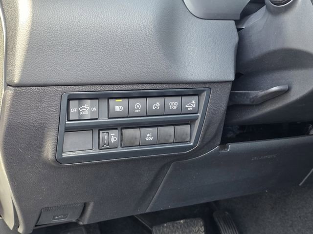 Used 2024 Toyota Tundra Limited w/ Power Package AWD/4WD image 18