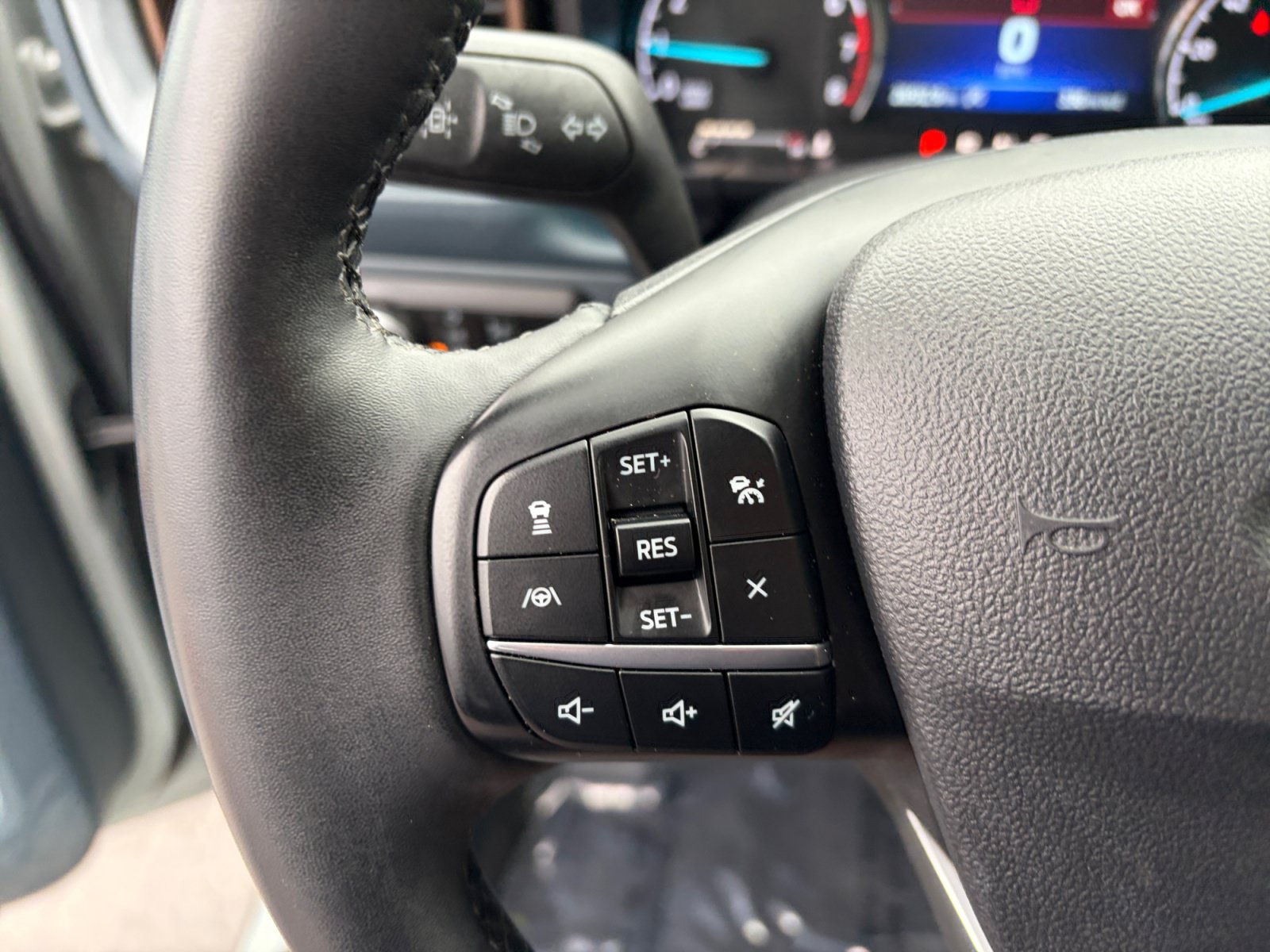 Certified 2024 Ford Maverick Lariat w/ 4K Tow Package AWD/4WD image 10