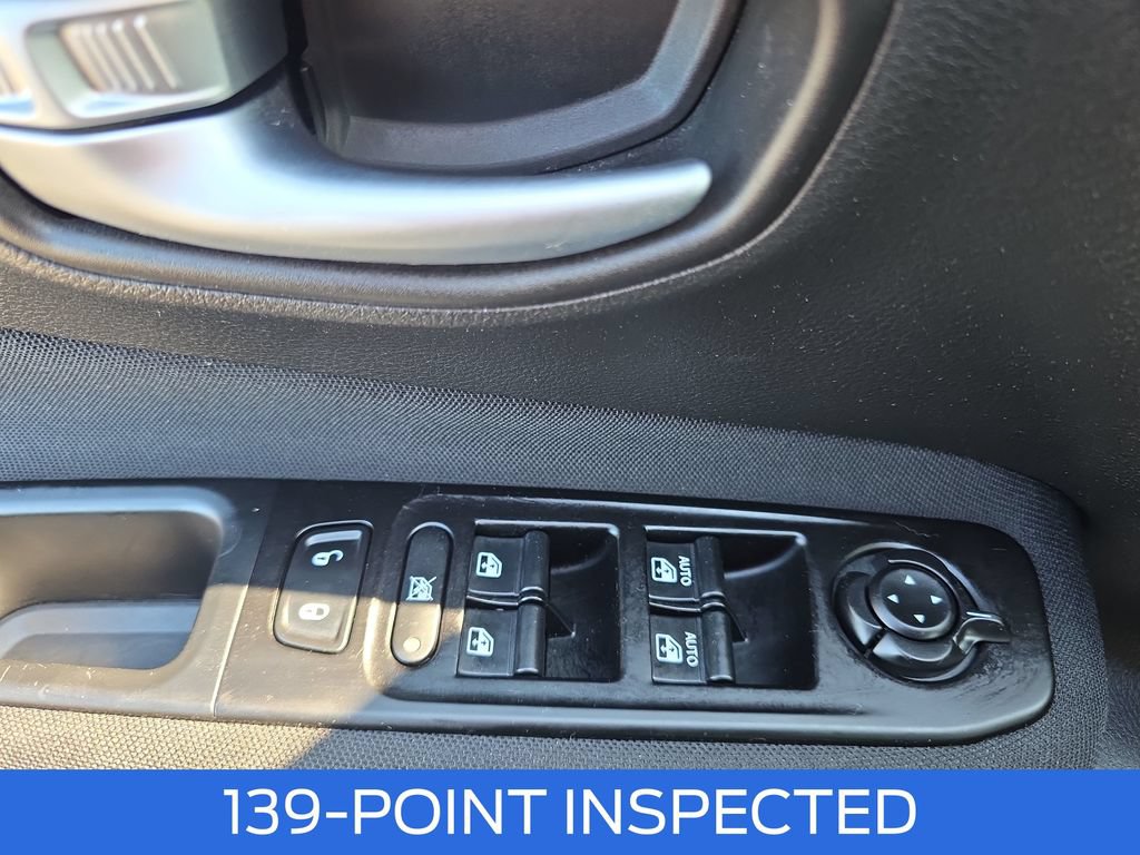 Used 2020 Jeep Renegade Latitude AWD/4WD image 15