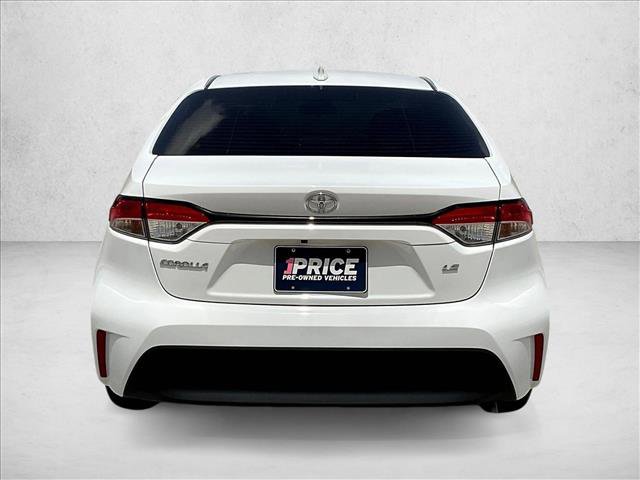 Used 2024 Toyota Corolla LE FWD image 4