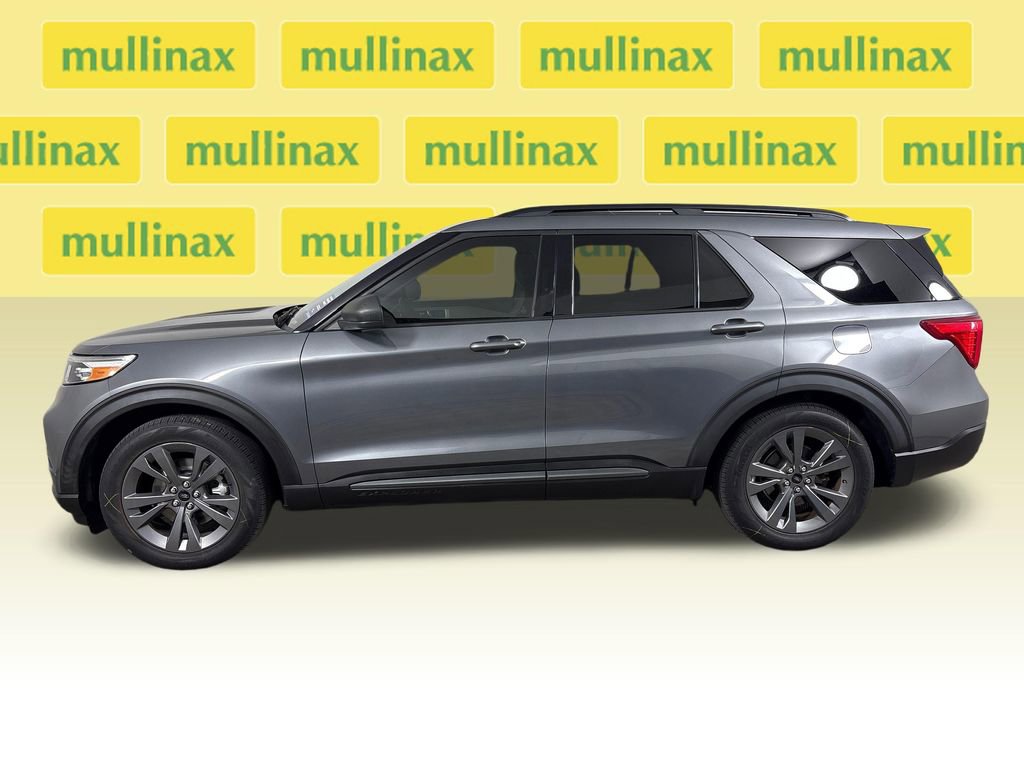 Certified 2021 Ford Explorer XLT w/ Equipment Group 202A RWD image 10