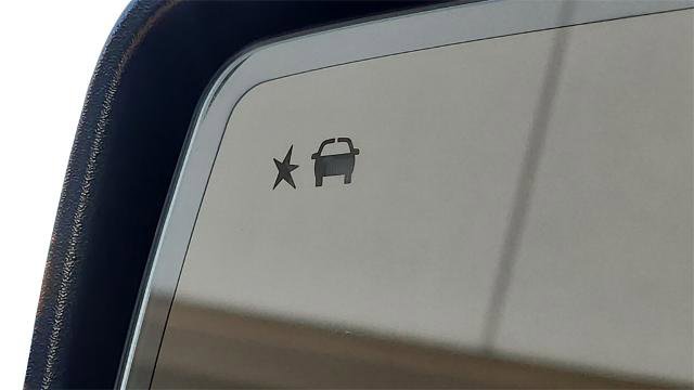 Used 2024 GMC Sierra 1500 SLT image 12