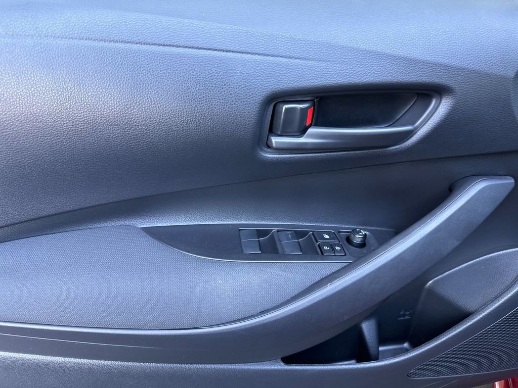 Used 2026 Toyota Corolla LE w/ LE Premium Package FWD image 10