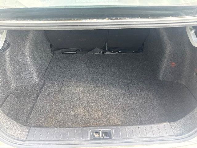 Used 2021 Nissan Versa S FWD image 26